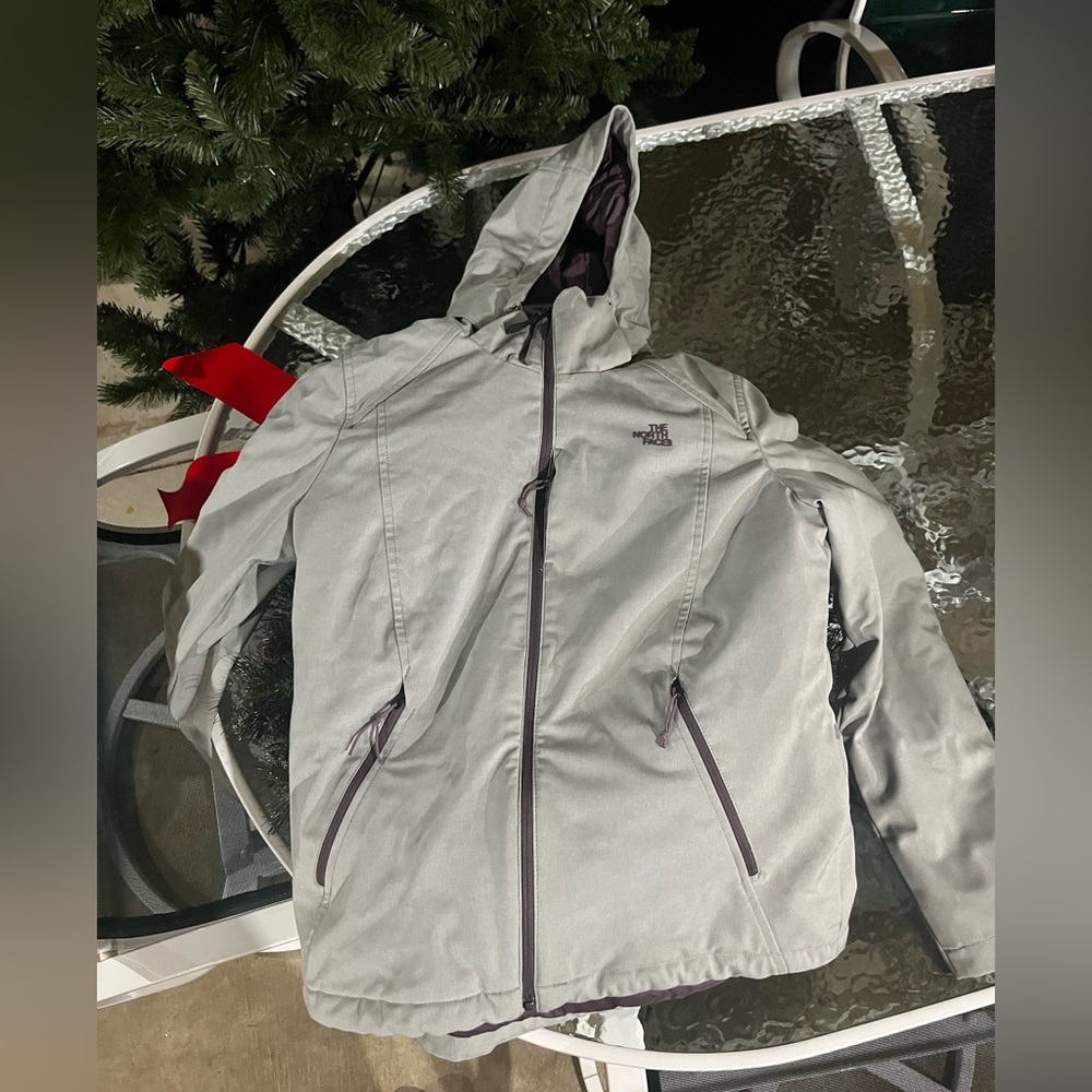 North Face Jacket - Picture 2 of 6